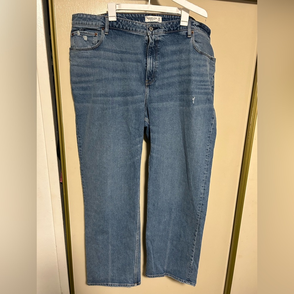 Abercrombie & Fitch medium wash jeans size 36
